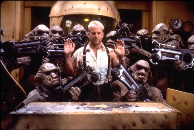 หนังดังของ ‘บรูซ วิลลิส’!! พระเอกหนัง Die Hard ที่แจ้งข่าวล้มป่วยต้องยุติงานแสดง (มีคลิป)