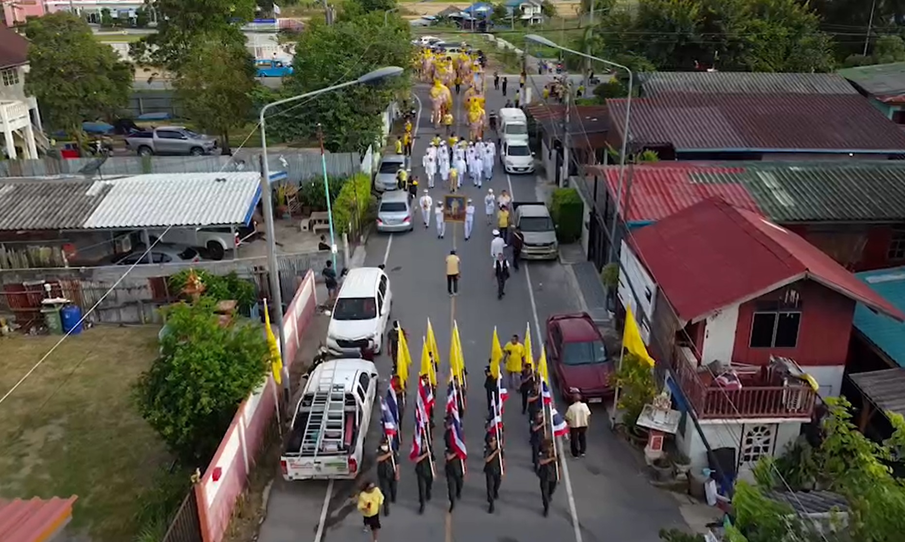 เปิดภาพกรุงเก่าจัดช้าง 10 เชือก เดินขบวนเฉลิมพระเกียรติ 