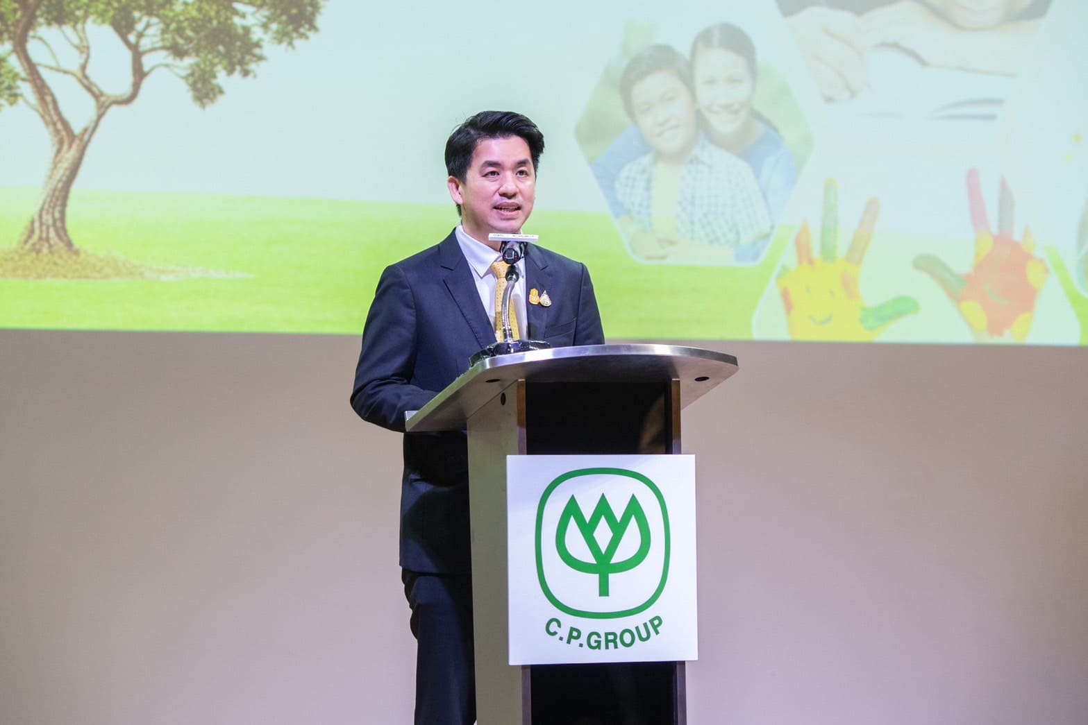 4 สมาคมสื่อฯ จับมือ เครือซีพี มอบทุนการศึกษา “ซีพีเพื่อยุวชนครอบครัวคนข่าว” ต่อเนื่องปีที่ 3 4 สมาคมสื่อฯ จับมือ เครือซีพี มอบทุนการศึกษา “ซีพีเพื่อยุวชนครอบครัวคนข่าว” ต่อเนื่องปีที่ 3