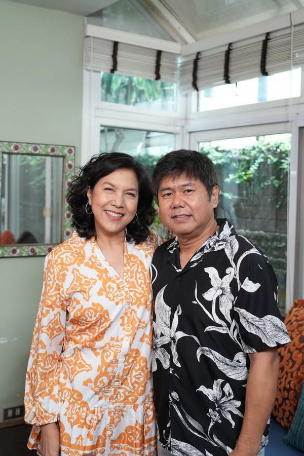 ท็อป ดารณีนุช พบรักใหม่ กับเพื่อนเก่า ในวัย 56 ปี แฮปปี้ลูกเข้าใจ ท็อป ดารณีนุช พบรักใหม่ กับเพื่อนเก่า ในวัย 56 ปี แฮปปี้ลูกเข้าใจ