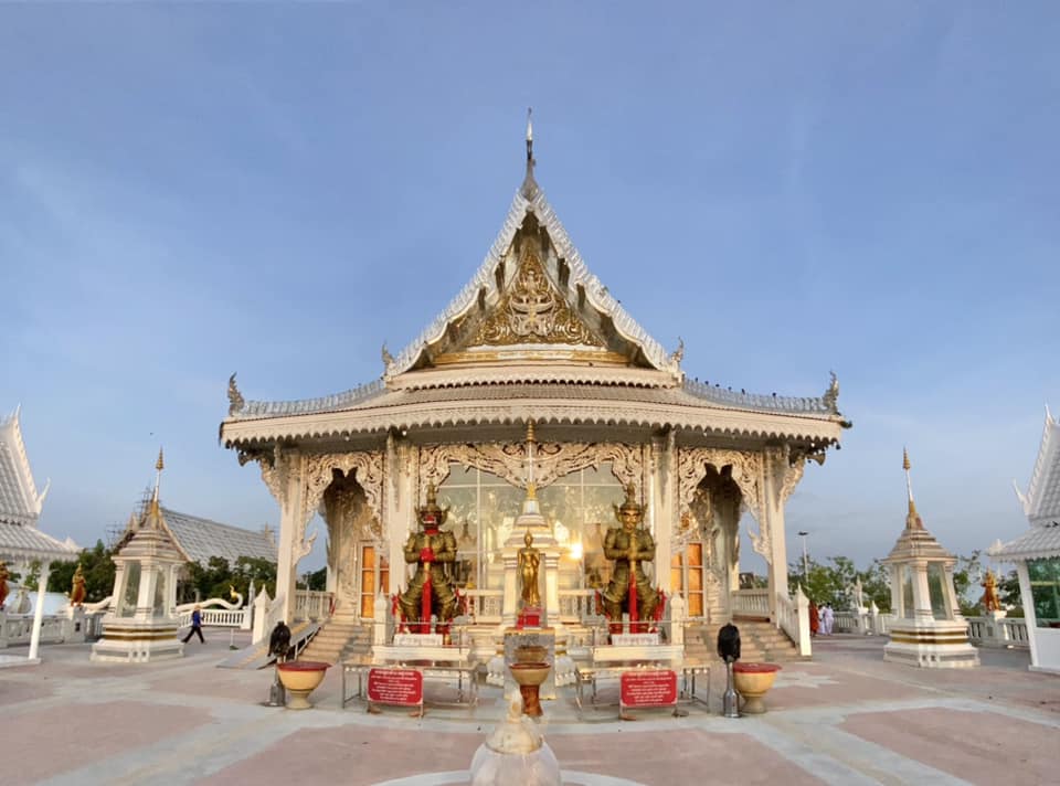 ไหว้พระ 9 วัด ฉะเชิงเทรา 2566 ชมความงามวัดดัง สายบุญห้ามพลาด! ไหว้พระ 9 วัด ฉะเชิงเทรา 2566 ชมความงามวัดดัง สายบุญห้ามพลาด!