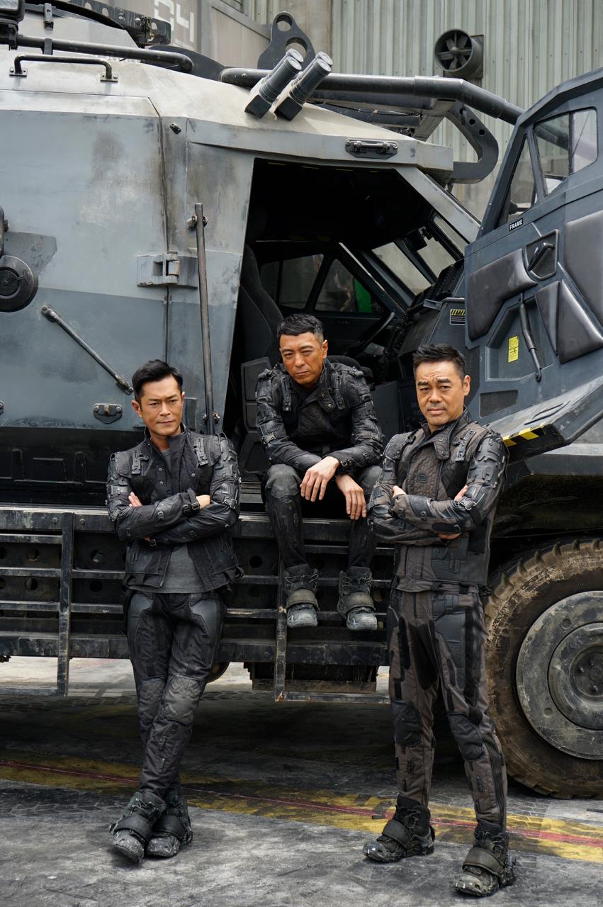 “กู่เทียนเล่อ” โต้ข่าว ร้องไห้เพราะเสียเงินไปกับหนัง “Warriors of the Future” “กู่เทียนเล่อ” โต้ข่าว ร้องไห้เพราะเสียเงินไปกับหนัง “Warriors of the Future”