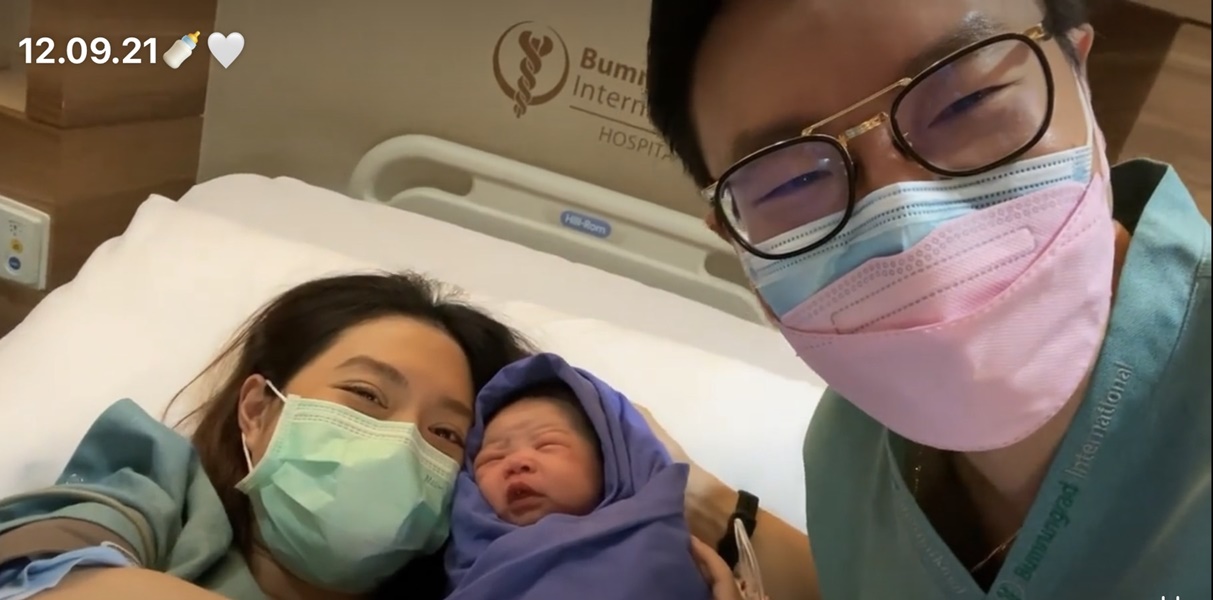 เริ่มต้นชีวิตคุณแม่ มิว นิษฐา ร่ายยาว น้องมาริน คลอดธรรมชาติ เริ่มต้นชีวิตคุณแม่ มิว นิษฐา ร่ายยาว น้องมาริน คลอดธรรมชาติ