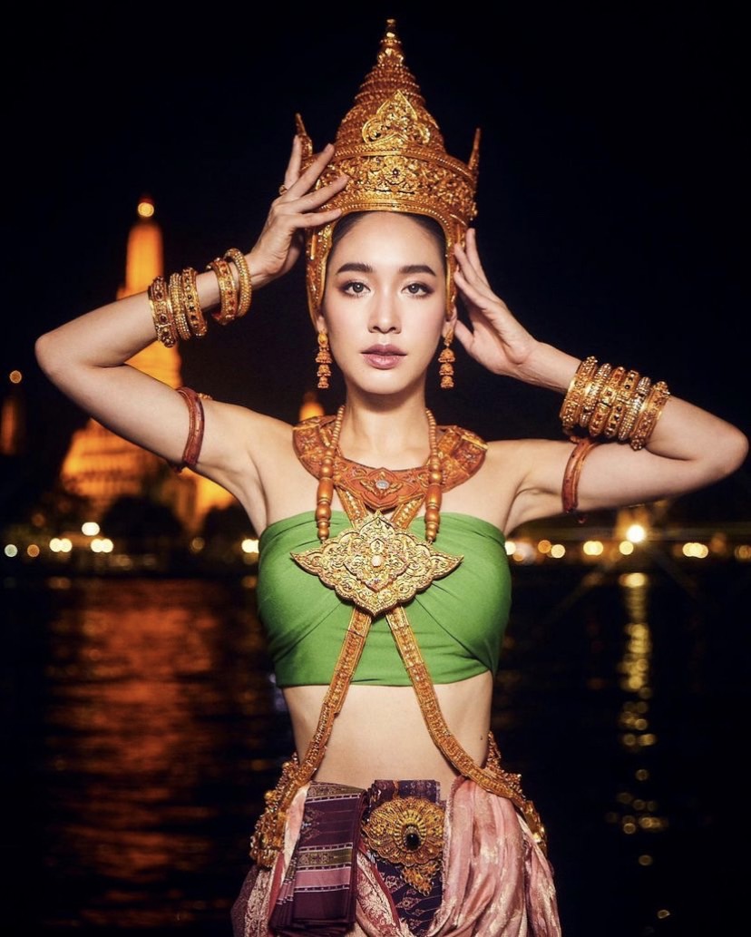 สวยสะกดใจ มิน พีชญา สวมชุดไทยแปลงโฉมเป็นนางนพมาศ สวยสะกดใจ มิน พีชญา สวมชุดไทยแปลงโฉมเป็นนางนพมาศ