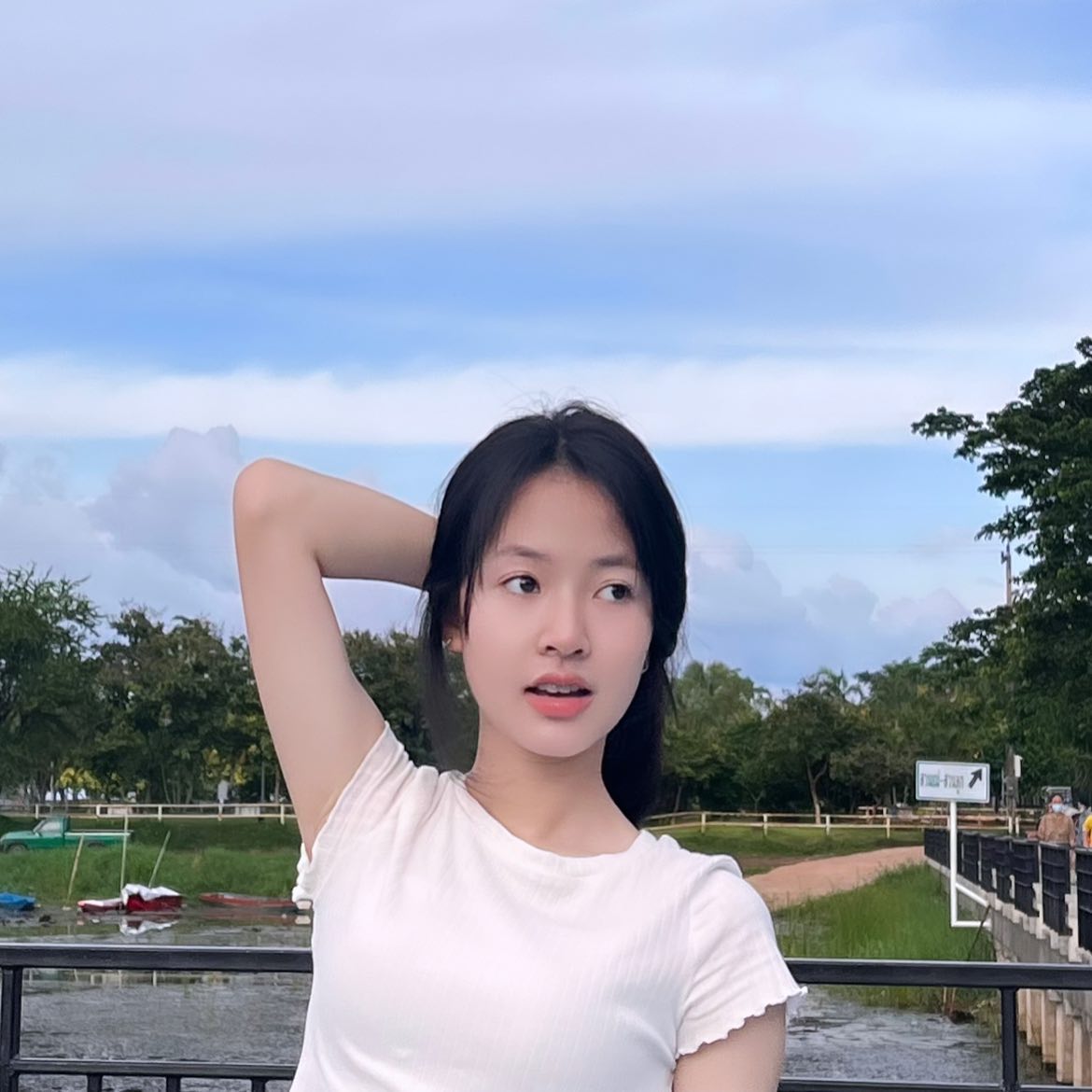 ชาวเน็ตอาลัย ‘น้องพลอย’ ดาว TikTok เปิดคลิปสุดท้ายยอดวิวทะลุ 5 ล้าน ชาวเน็ตอาลัย ‘น้องพลอย’ ดาว TikTok เปิดคลิปสุดท้ายยอดวิวทะลุ 5 ล้าน
