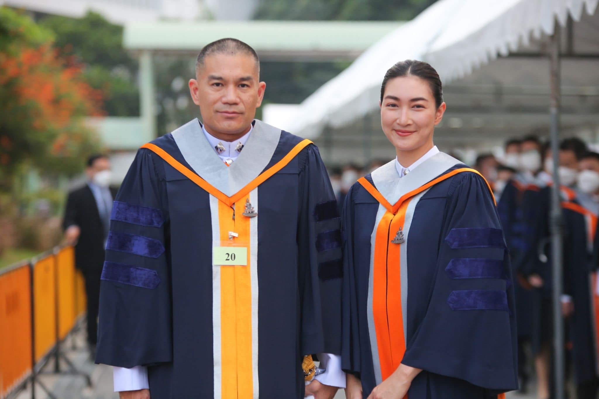 สุดปลื้ม!! สารวัตรหมี-แพนเค้ก ใช้เวลา 7 ปี คว้าปริญญาเอกได้สำเร็จ