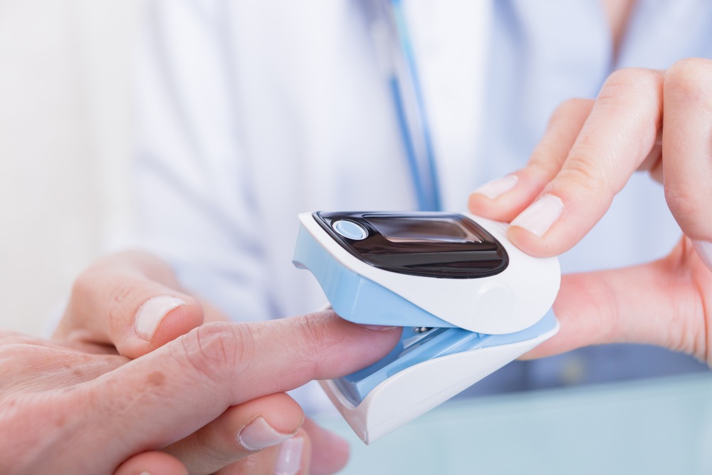 คำแนะนำในการใช้ Pulse Oximeter เครื่องวัดออกซิเจนปลายนิ้ว ตรวจหาภาวะ Happy Hypoxia ในผู้ป่วย COVID-19