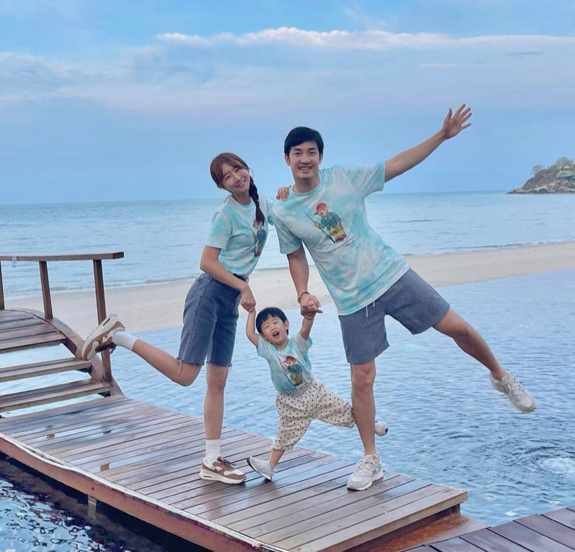 เปิดเส้นทางรัก ‘อ้วน รังสิต’-‘น้องมะม่วง’ ภรรยาเกาหลี ต้องใช้เวลากว่าจะลงตัว เปิดเส้นทางรัก ‘อ้วน รังสิต’-‘น้องมะม่วง’ ภรรยาเกาหลี ต้องใช้เวลากว่าจะลงตัว