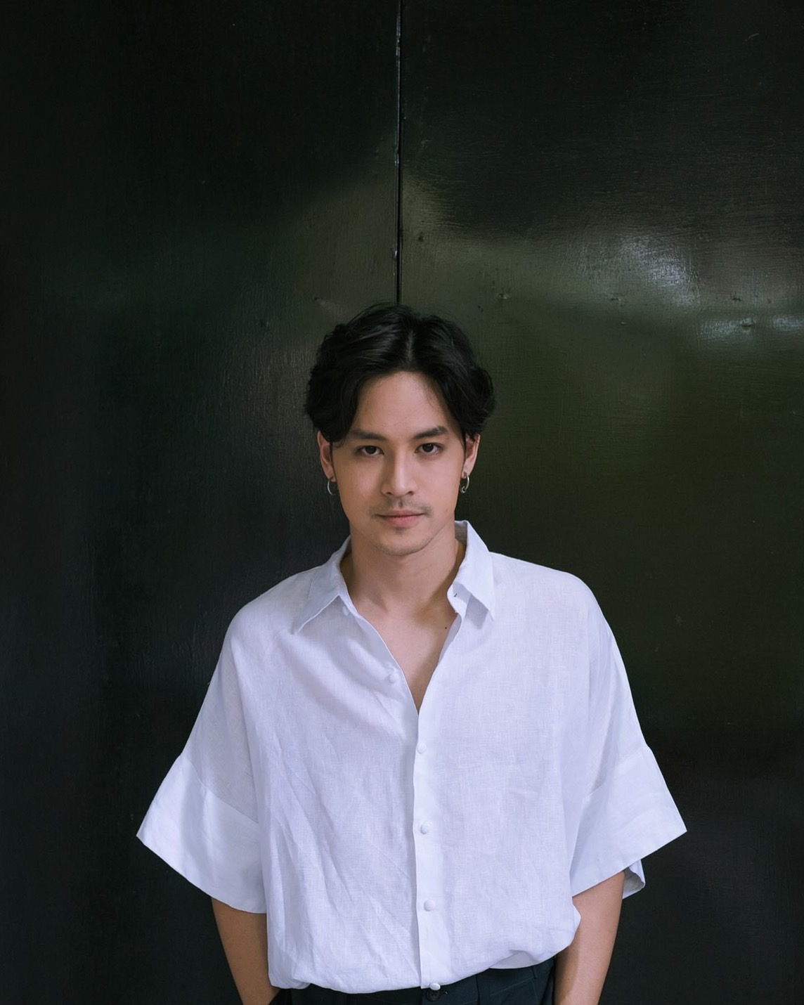 เก้า จิรายุ และครอบครัว บริจาคสร้างเสนาสนะ เรือนนพสร ที่พัก สำหรับผู้ปฎิบัติธรรม ล