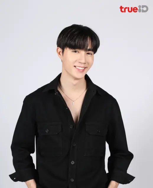 งานเยอะจนฉุดไม่อยู่! ซี พฤกษ์ เปิดกล้องซีรีส์ใหม่ แวะมาขอกำลังใจจากแฟน ๆ งานเยอะจนฉุดไม่อยู่! ซี พฤกษ์ เปิดกล้องซีรีส์ใหม่ แวะมาขอกำลังใจจากแฟน ๆ