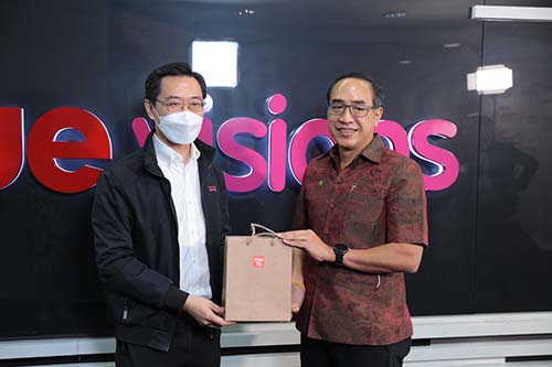 TNN ต้อนรับผู้บริหารกรมสารนิเทศ สนับสนุนการนำเสนอข่าวเศรษฐกิจ-ต่างประเทศ TNN ต้อนรับผู้บริหารกรมสารนิเทศ สนับสนุนการนำเสนอข่าวเศรษฐกิจ-ต่างประเทศ