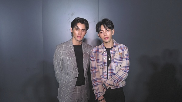 คู่จิ้นมาแรง! เก้า นพเก้า- อัพ ภูมิพัฒน์ ซีรีส์วายนับสิบจะจูบ (มีคลิป) คู่จิ้นมาแรง! เก้า นพเก้า- อัพ ภูมิพัฒน์ ซีรีส์วายนับสิบจะจูบ (มีคลิป)