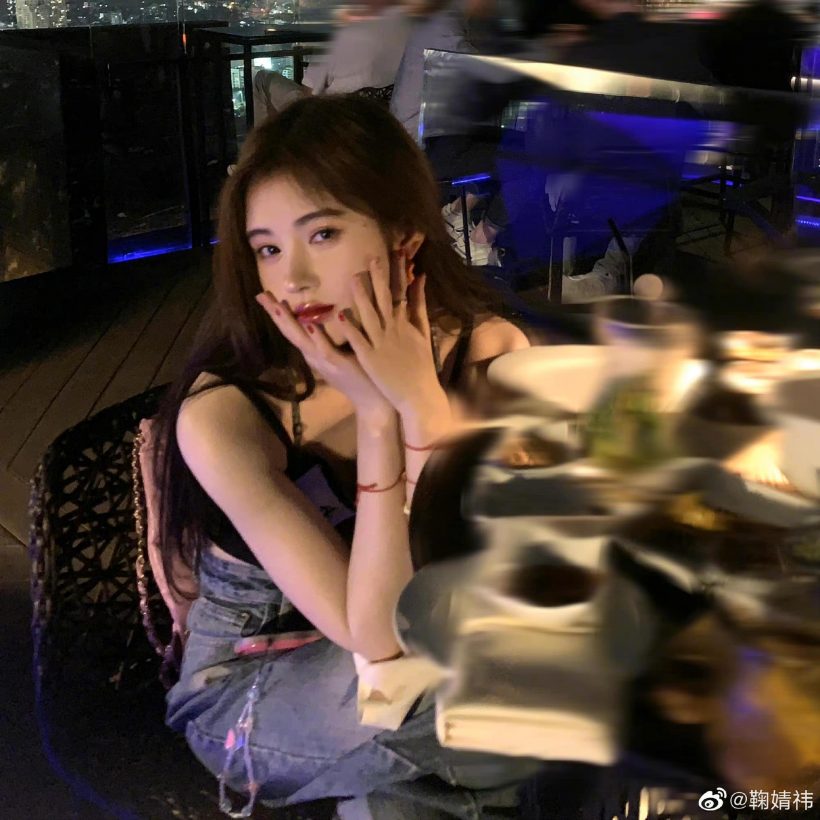 หนุ่มไทยใจละลาย!! ‘จวีจิ้งอี’ นางเอกจีน ‘ตำนานรักนางพญางูขาว’ ลัดฟ้าเที่ยวไทย หนุ่มไทยใจละลาย!! ‘จวีจิ้งอี’ นางเอกจีน ‘ตำนานรักนางพญางูขาว’ ลัดฟ้าเที่ยวไทย