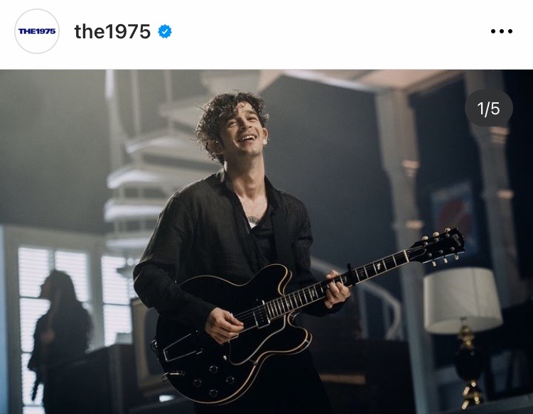 เนื้อหอมไม่ไหว!! จับตา 'เทย์เลอร์ สวิฟต์' มีข่าวกับนักร้องนำ The 1975 และแชมป์โลก F1 เนื้อหอมไม่ไหว!! จับตา 'เทย์เลอร์ สวิฟต์' มีข่าวกับนักร้องนำ The 1975 และแชมป์โลก F1