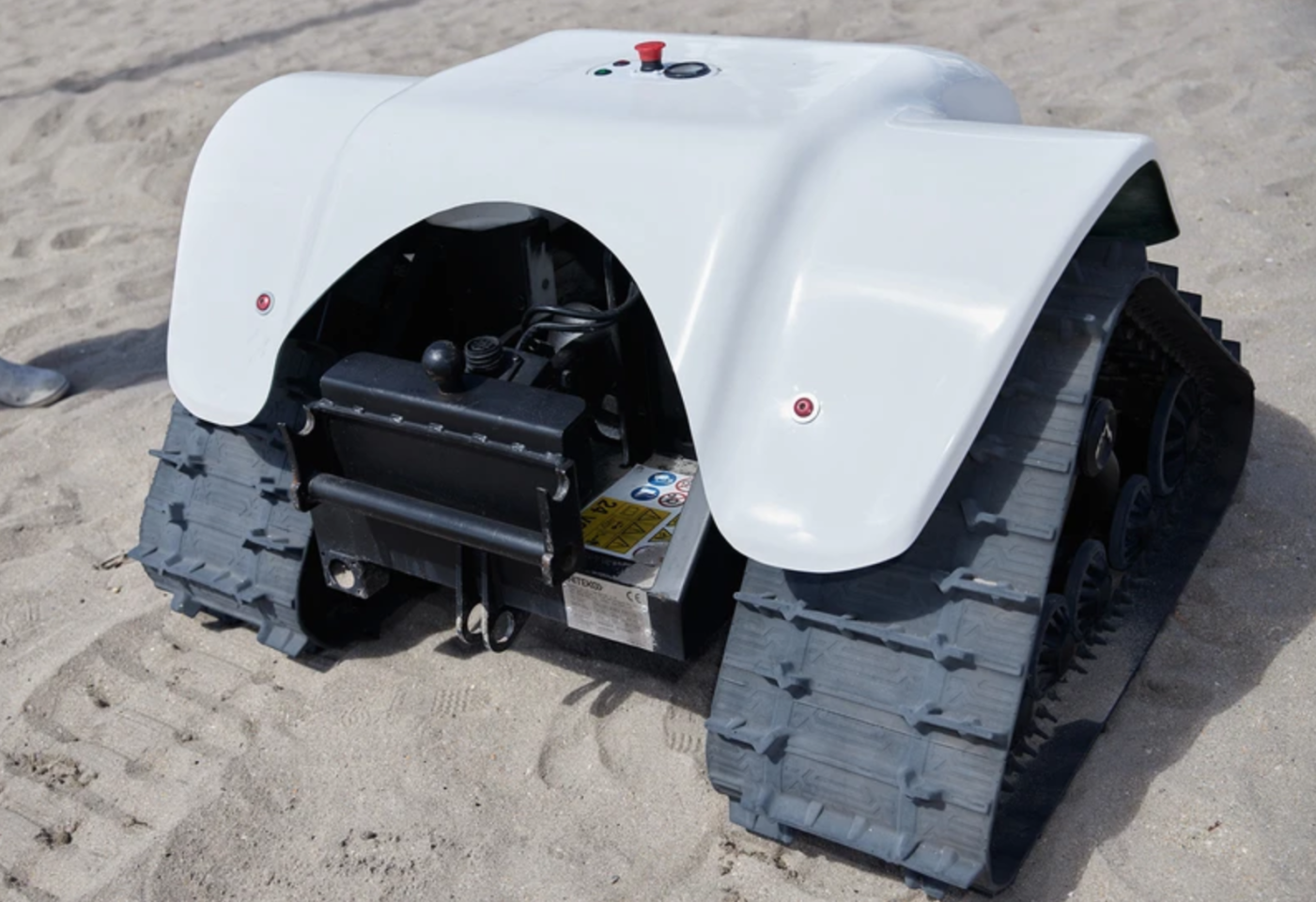 BeBot หุ่นยนต์ร่อนทรายชายหาดเพื่อเก็บขยะ