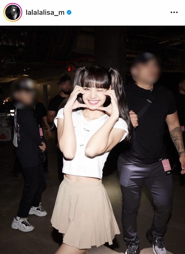 'ลิซ่า’ ฮอตไม่ไหว!! ทุบสถิติศิลปินเคป็อป-เอเชีย ยอดสตรีมเพลงทะลุพันล้านเร็วที่สุด
