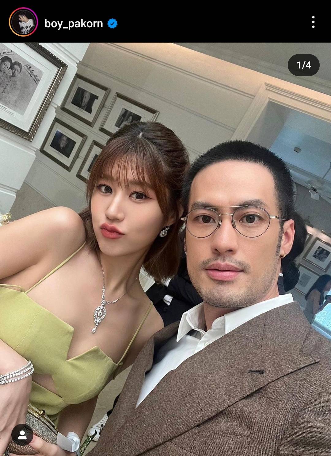 “บอย ปกรณ์” เปย์กำลังใจให้ “เฟย์ ยิ้มแก้มปริ ดีใจกว่าได้ช่อดอกไม้ “บอย ปกรณ์” เปย์กำลังใจให้ “เฟย์ ยิ้มแก้มปริ ดีใจกว่าได้ช่อดอกไม้