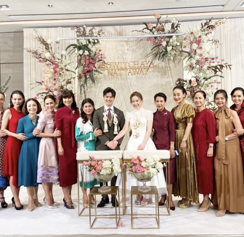 ดี้ ปัทมา -เอ๋ กษมา สุดปลื้ม หมอพลอย ลูกสาว จูงมือแฟนหนุ่มเข้าพิธีแต่งงานแล้ว