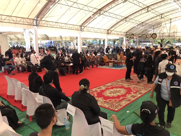 บรรยากาศพิธีพระราชทานน้ำหลวงอาบศพ ไวพจน์ เพชรสุพรรณ