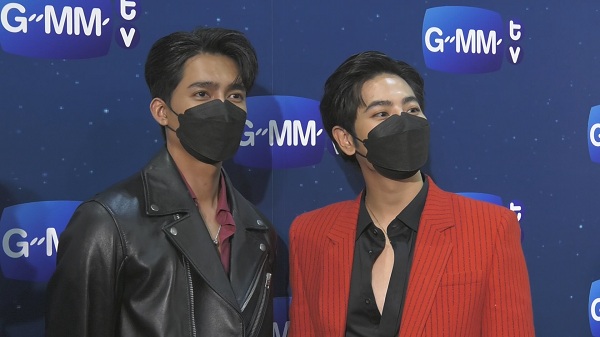“เอิร์ท – มิกซ์” คลั่งรักแมว เปย์หนักสร้างห้อง250,000 บาท (มีคลิป)   