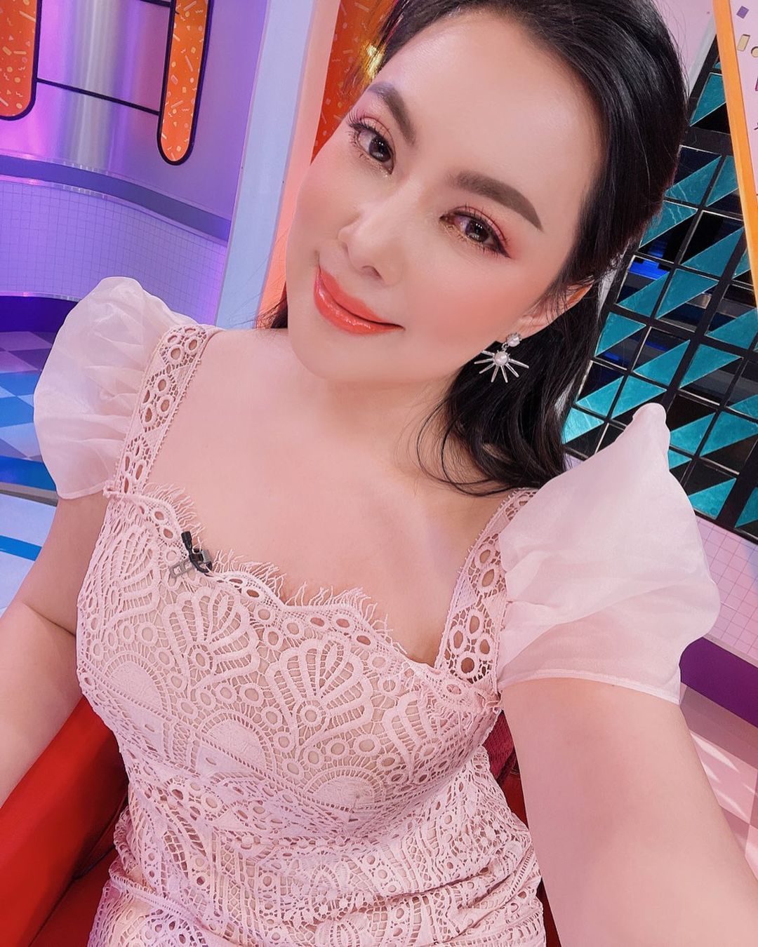 บุ๋ม ปนัดดา รู้แล้ว! ดาราส่อแวววิวาห์ล่ม ด้าน จั๊กจั่น ยันไม่ใช่ตนแน่นอน! 