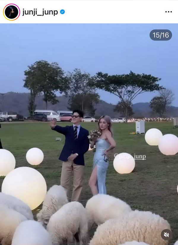ชีเสิร์ฟ ของแทร่! มาริโอ้ เห็นกับตา จันจิ รับช่อดอกไม้งานแต่ง เจมส์จิ-โฟม ได้.. อีกแล้ว! ชีเสิร์ฟ ของแทร่! มาริโอ้ เห็นกับตา จันจิ รับช่อดอกไม้งานแต่ง เจมส์จิ-โฟม ได้.. อีกแล้ว!