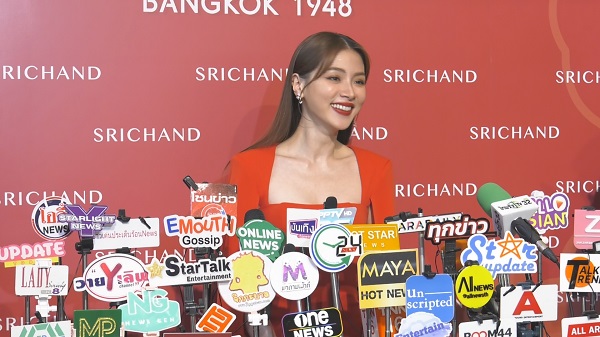 “ใบเฟิร์น” เผยความรัก “นาย” ไม่มีช่วงโปร  ฝ่ายชาย ไม่หวงอวดหุ่นเซี๊ยะ (มีคลิป)