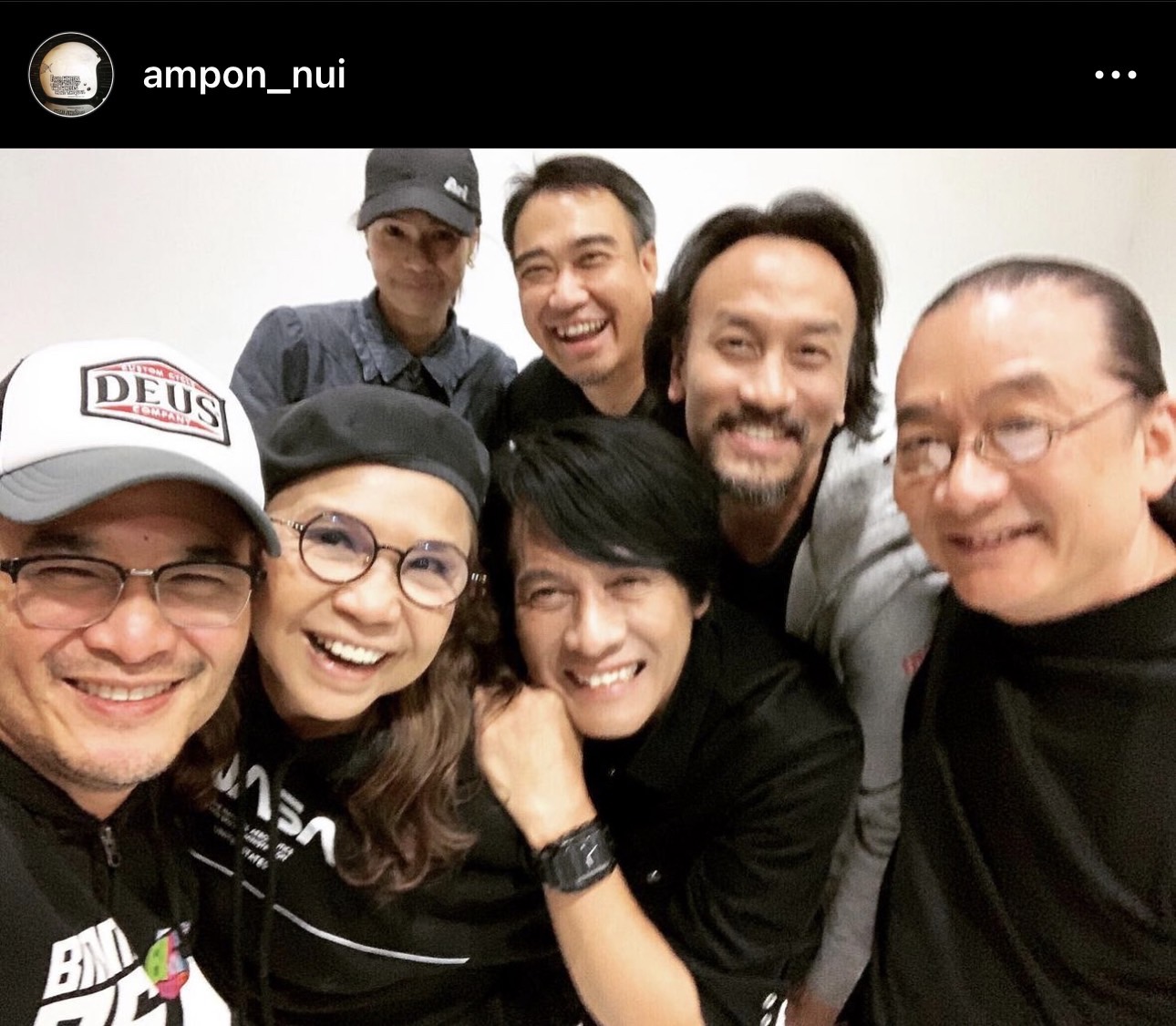 สุดเดือด! “หนุ่ย ไมโคร” ร่ายยาวแตกหักเพื่อนร่วมวง ลั่น อย่าเอาคำว่า ไมโคร มาเป็นเกราะกำบังหาเงิน สุดเดือด! “หนุ่ย ไมโคร” ร่ายยาวแตกหักเพื่อนร่วมวง ลั่น อย่าเอาคำว่า ไมโคร มาเป็นเกราะกำบังหาเงิน