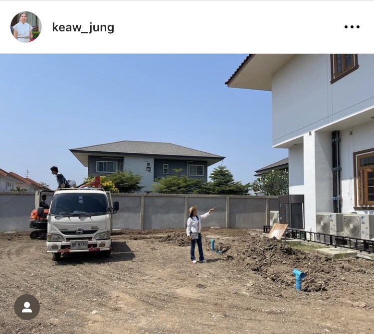 แม่แก้ว พาชมบ้านหลังใหม่ ที่ลูกชาย ณเดชน์ ทุ่มทุนสร้าง ตอนนี้ใกล้เสร็จสมบูรณ์แล้ว 