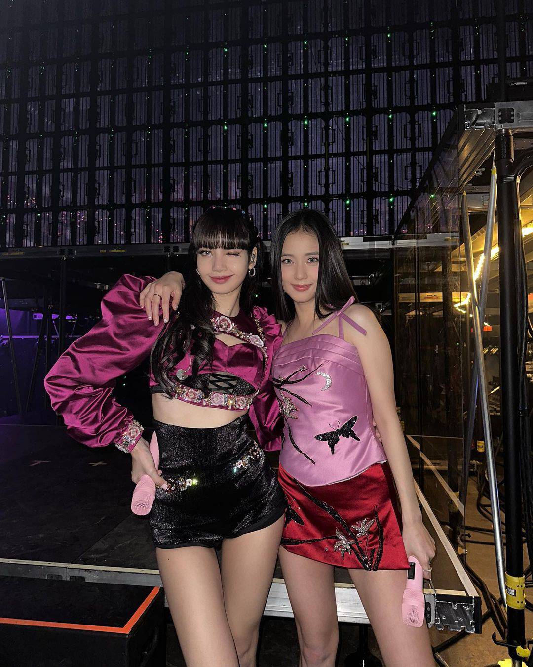 อร่อยยั่วๆ!! 'ลิซ่า BLACKPINK’ โพสต์เมนูคาวหวานอาหารไทยจัดเต็มในวันพักทัวร์ อร่อยยั่วๆ!! 'ลิซ่า BLACKPINK’ โพสต์เมนูคาวหวานอาหารไทยจัดเต็มในวันพักทัวร์