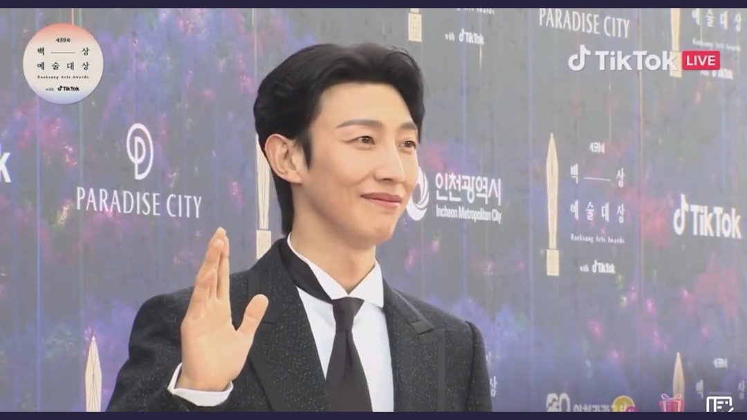ลุ้น Baeksang Arts Awards!! ‘ซงฮเยคโย-ซูจี-พัคจินยอง-พัคโบกอม’ นำทัพซุปตาร์หล่อสวยบนพรมแดง ลุ้น Baeksang Arts Awards!! ‘ซงฮเยคโย-ซูจี-พัคจินยอง-พัคโบกอม’ นำทัพซุปตาร์หล่อสวยบนพรมแดง