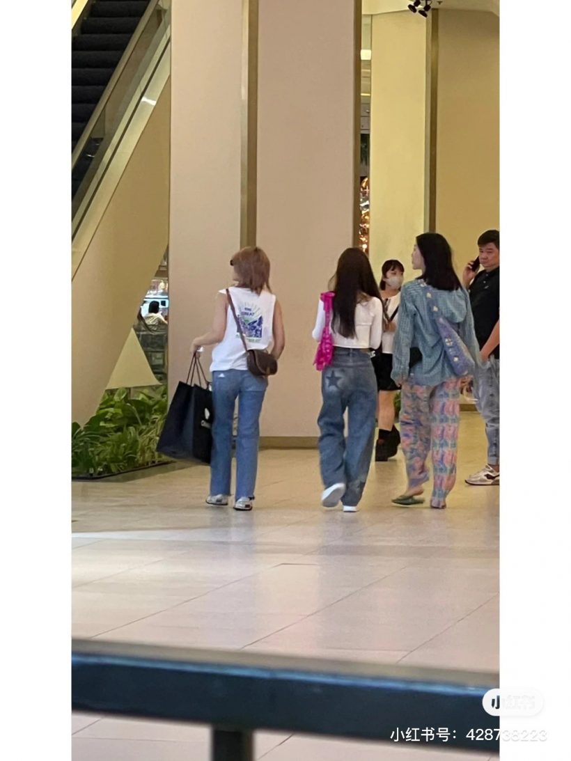 หนุ่มไทยใจละลาย!! ‘จวีจิ้งอี’ นางเอกจีน ‘ตำนานรักนางพญางูขาว’ ลัดฟ้าเที่ยวไทย หนุ่มไทยใจละลาย!! ‘จวีจิ้งอี’ นางเอกจีน ‘ตำนานรักนางพญางูขาว’ ลัดฟ้าเที่ยวไทย