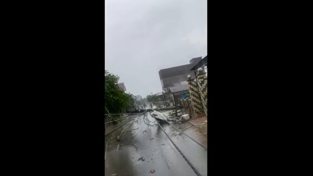 พายุโนรู ทำเวียดนามฝนตหนัก บ้านเรือนเสียหาย-สั่งอพยพประชาชนหลายแสนคน
