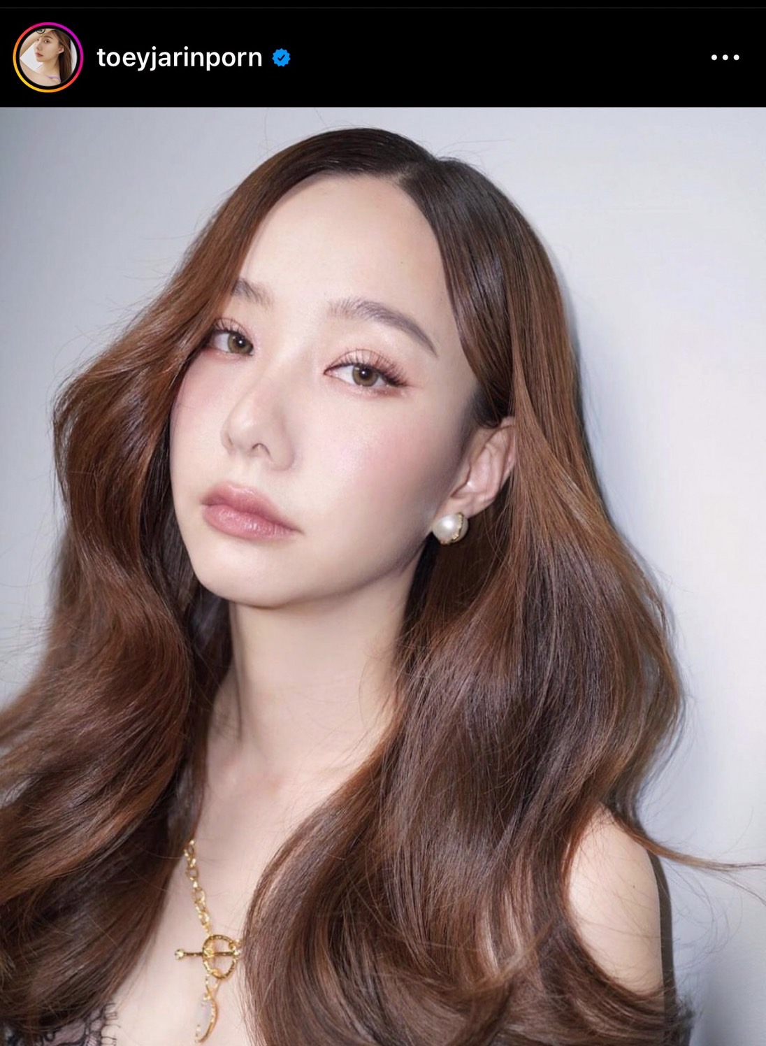 ครั้งหนึ่งในชีวิตเต้ย จรินทร์พร ปลื้มใจ ร่วมเป็นประธานสร้างโบสถ์ 