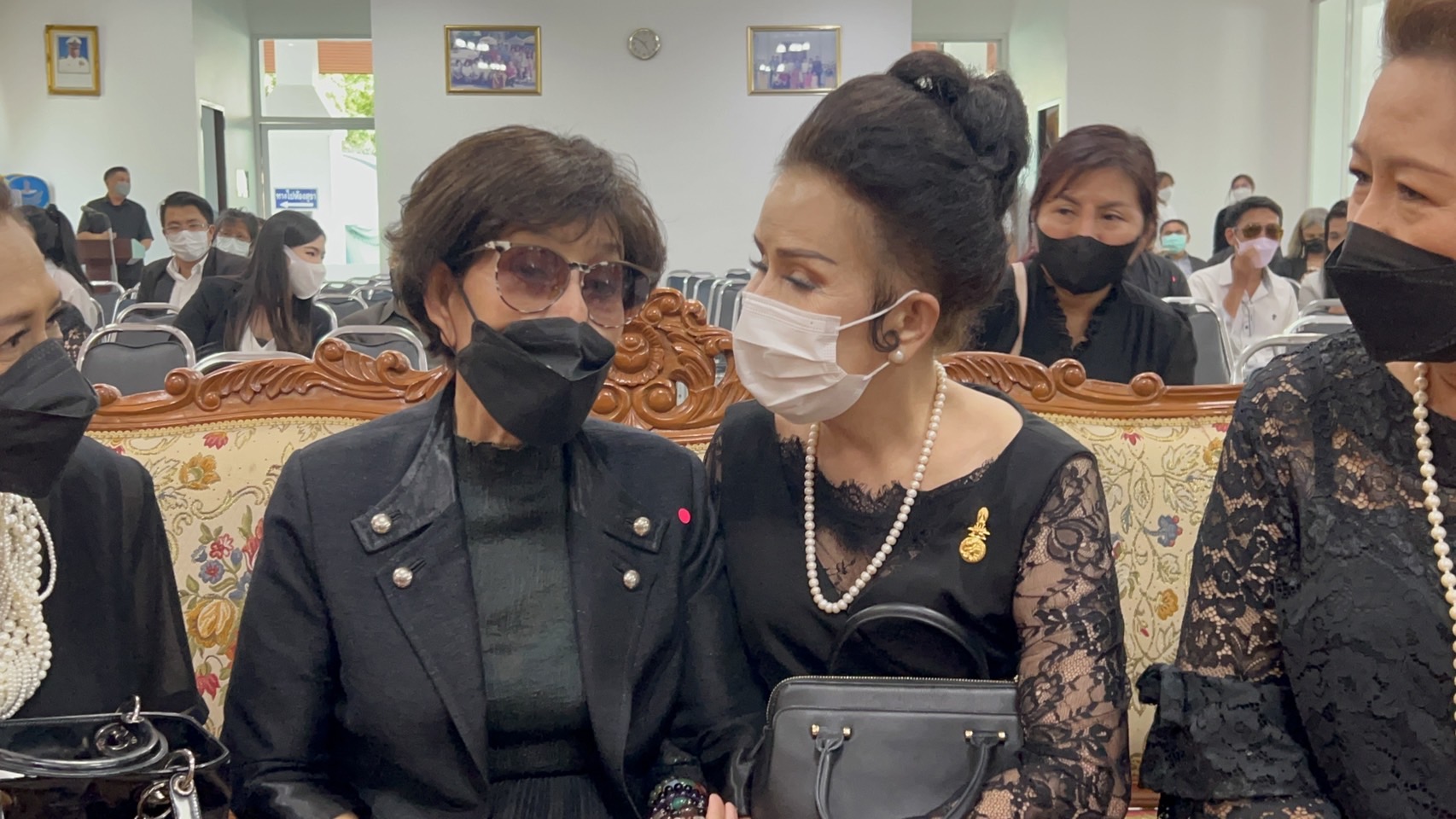  “ตุ๊ กาญจนา” ภรรยา แอ๊ด สมบัติ เผยคำพูดสุดท้ายก่อนจากไป