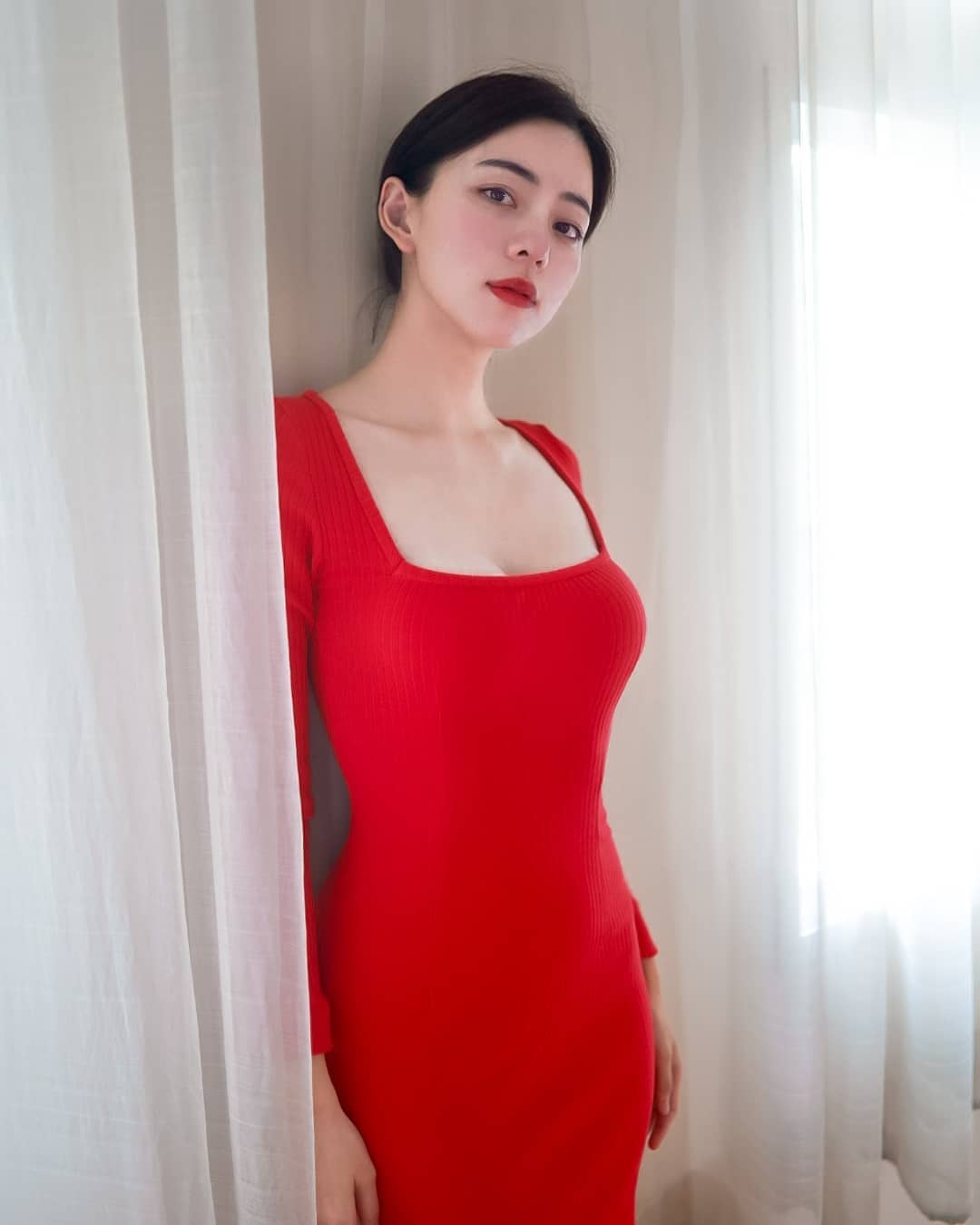 เพชรจ้า เผยความจริงแล้ว กรณีสาวแปลกหน้าบุกบ้านเป็นผู้ป่วยจิตเวช เพชรจ้า เผยความจริงแล้ว กรณีสาวแปลกหน้าบุกบ้านเป็นผู้ป่วยจิตเวช