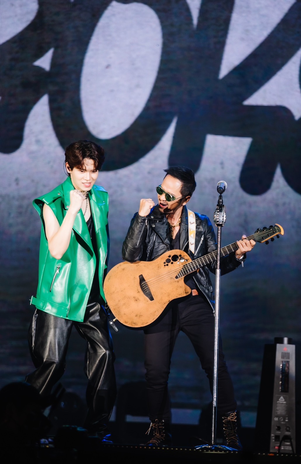 แช่ม แช่มรัมย์ ปลื้ม ขึ้นคอนเสิร์ตเซอร์ไพรส์คู่จิ้น หยิ่น - วอร์
