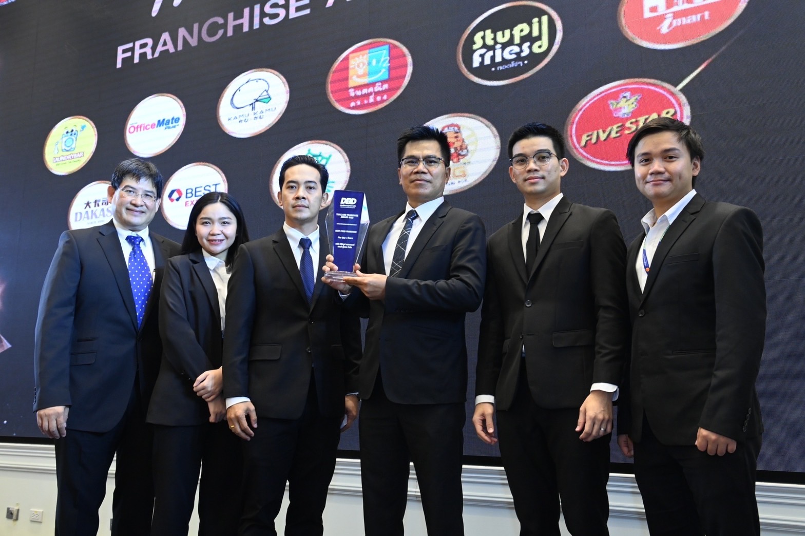 ธุรกิจห้าดาว คว้ารางวัล BEST FOOD FRANCHISE ปี 2022