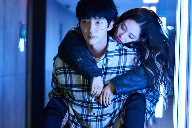 เป๊ะทุกตรง!! ‘อีจุนกิ’ เต้นฉลองเรตติ้งซีรีส์ Again My Life ทะลุสิบสุดปัง (มีคลิป) เป๊ะทุกตรง!! ‘อีจุนกิ’ เต้นฉลองเรตติ้งซีรีส์ Again My Life ทะลุสิบสุดปัง (มีคลิป)
