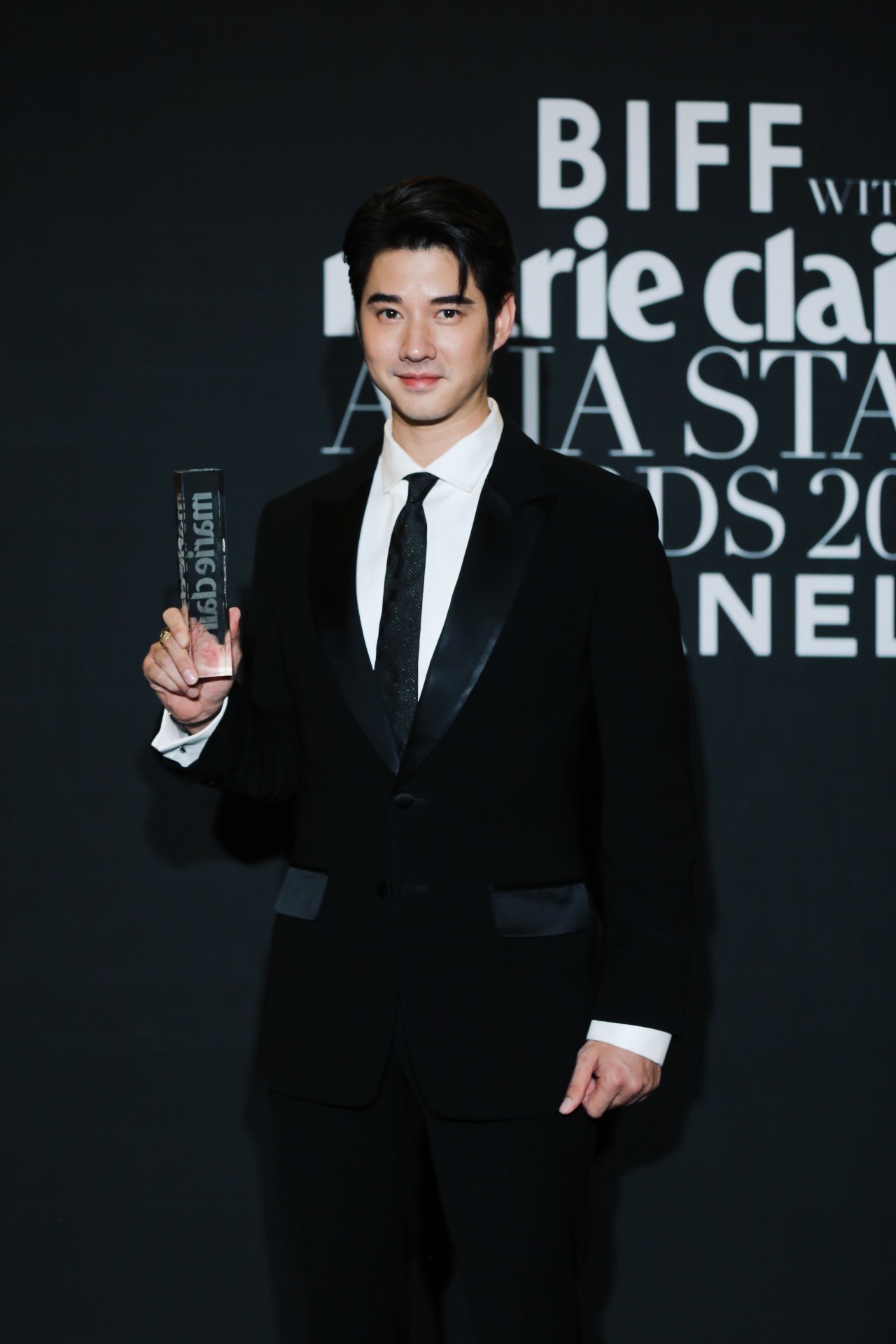 มาริโอ้ เมาเร่อ คว้ารางวัล Face of Asia ในงาน BIFF With Marie Claire Asia Star Awards 2022