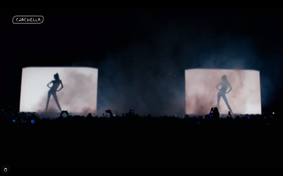'ลิซ่า' ผงาดที่ Coachella!! นักร้องไทยคนแรกขึ้นโชว์เป็นศิลปินเฮดไลน์ พา MONEY ครองเทรนด์ 
