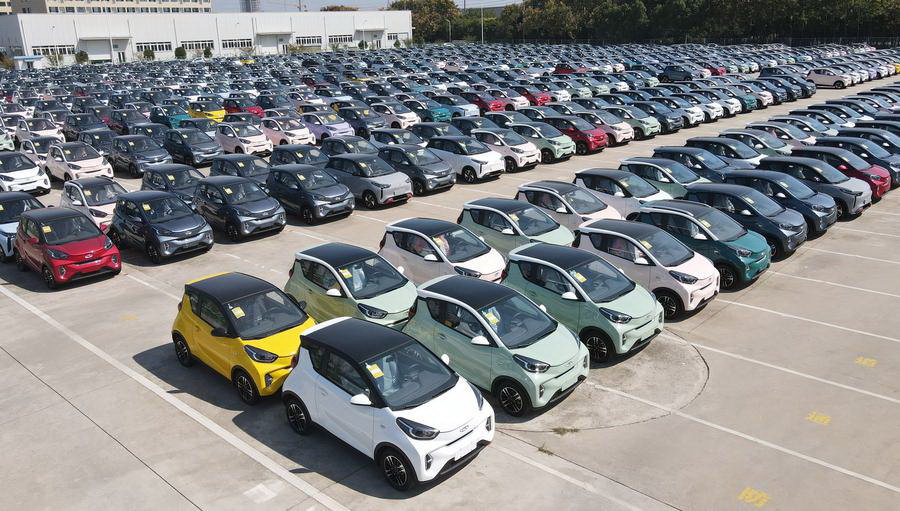 ตลาด EV ขาขึ้น ยอดขายในไทยพุ่งอันดับ 1 ของอาเซียน! ตลาด EV ขาขึ้น ยอดขายในไทยพุ่งอันดับ 1 ของอาเซียน!