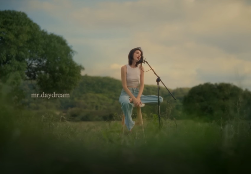 ใหม่ ดาวิกา เผย ซิงเกิลที่ 3 เป็นเพลงไทย ตอนนี้กำลังวางแผนหาทีมมาร่วมงาน ใหม่ ดาวิกา เผย ซิงเกิลที่ 3 เป็นเพลงไทย ตอนนี้กำลังวางแผนหาทีมมาร่วมงาน