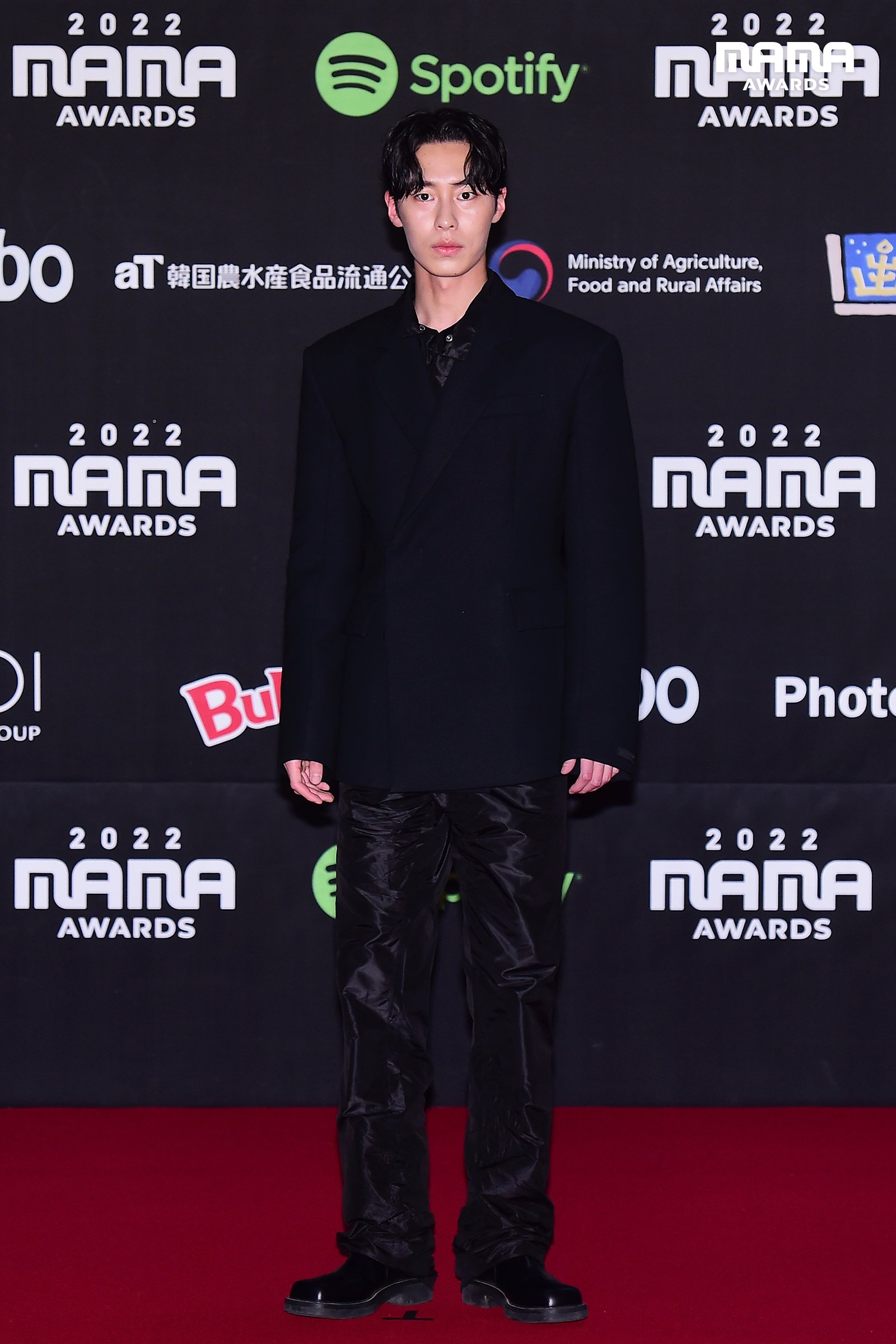 เปิดฉากงาน MAMA!! 'อีแจอุค-LE SSERAFIM-SOMI’ นำทัพสตาร์ฮอตบนพรมแดง