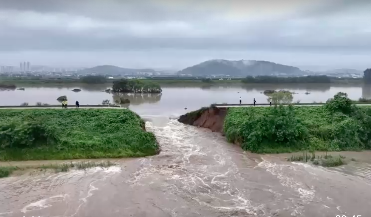 สรุปสถานการณ์ล่าสุด ‘เกาหลีใต้น้ำท่วม-ดินถล่ม’ เสียชีวิต-สูญหาย 49 ราย 