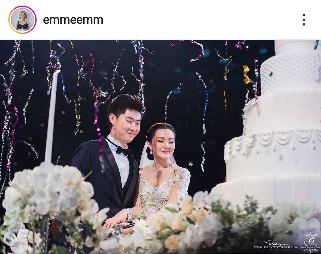 เอ็ม บุษราคัม ครบรอบแต่งงาน กอล์ฟ 6ปี เผย ครบ10ปีจะจัดงานอีกรอบ เอ็ม บุษราคัม ครบรอบแต่งงาน กอล์ฟ 6ปี เผย ครบ10ปีจะจัดงานอีกรอบ