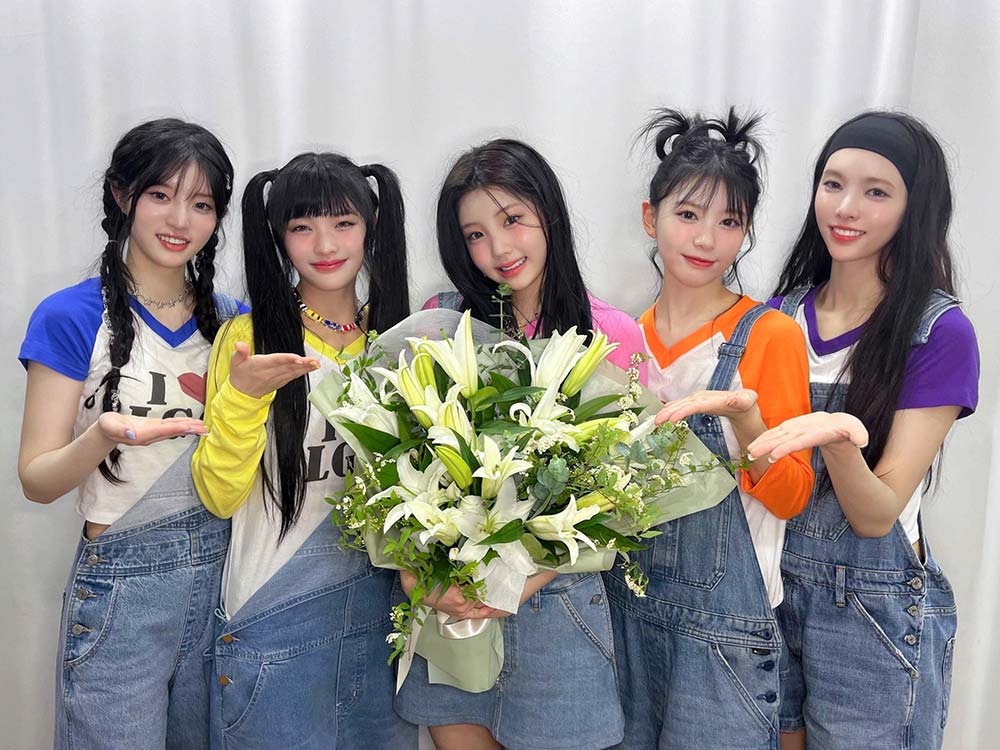 ทำความรู้จัก วง ILLIT เกิร์ลกรุ๊ปน้องใหม่มาแรง ติดชาร์ต Billboard Global 200 จากเพลงเดบิวต์ ทำความรู้จัก วง ILLIT เกิร์ลกรุ๊ปน้องใหม่มาแรง ติดชาร์ต Billboard Global 200 จากเพลงเดบิวต์