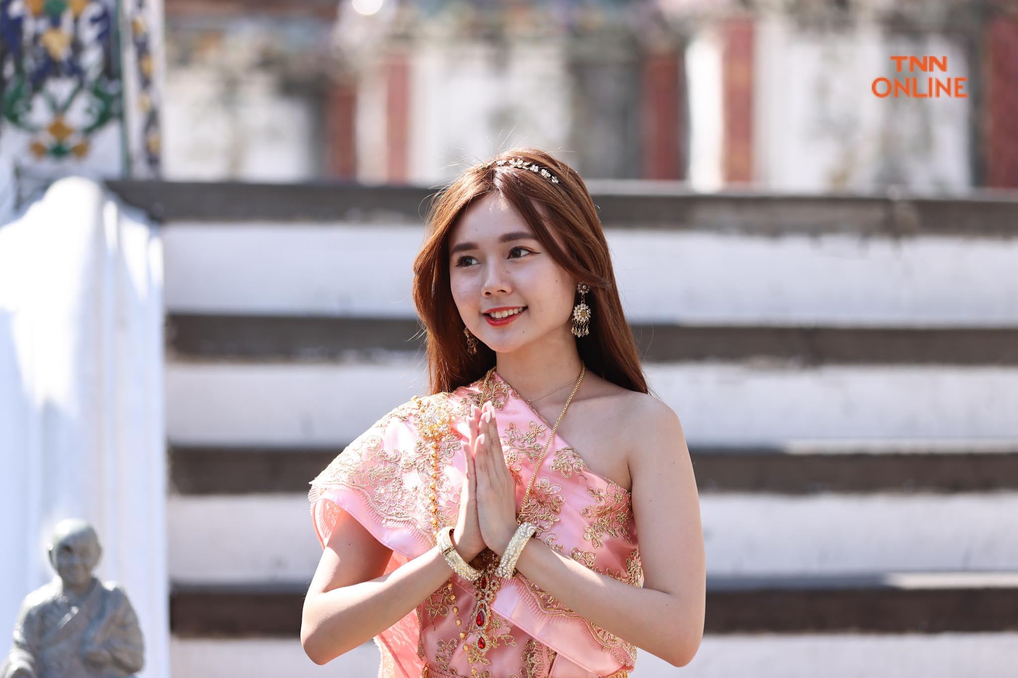 วัดอรุณกลับมามีชีวิต นทท. แห่ชมความสวยงามจำนวนมาก วัดอรุณกลับมามีชีวิต นทท. แห่ชมความสวยงามจำนวนมาก