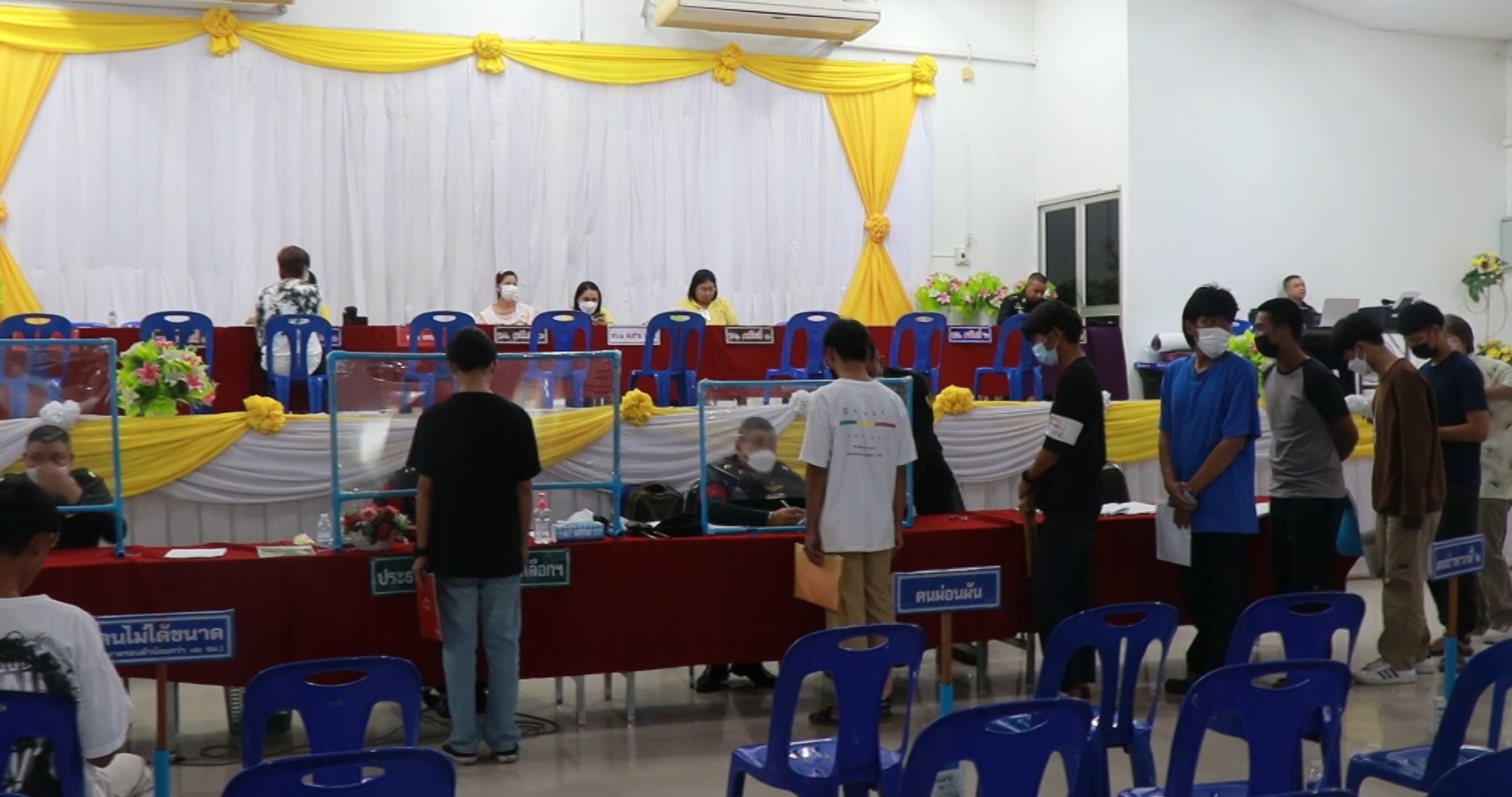 เกณฑ์ทหาร 2566 บรรยากาศที่พิษณุโลกมี สาวสอง มารายงานตัวคึกคัก!