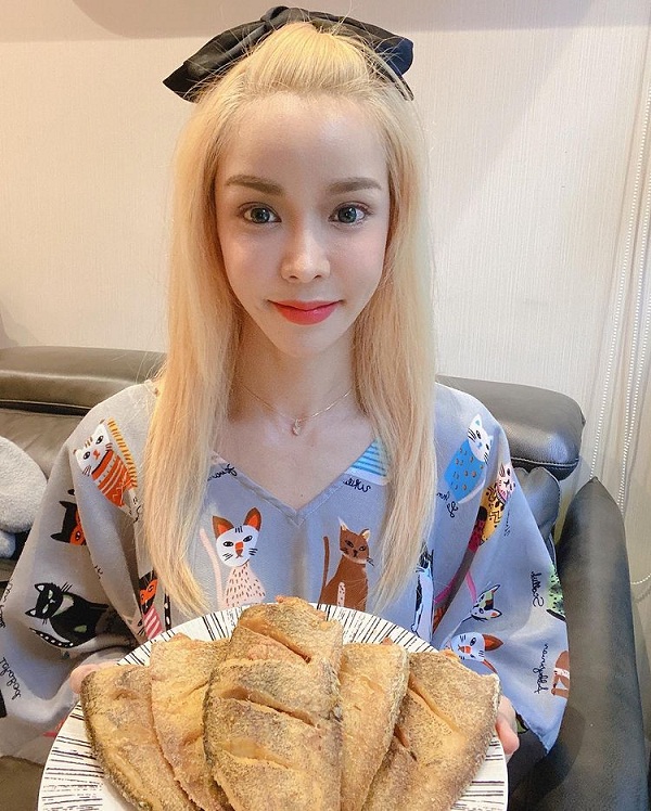 นุ๊ก สุทธิดา ขำทั้งน้ำตา หลังย้อมสีผมผิด (มีคลิป) นุ๊ก สุทธิดา ขำทั้งน้ำตา หลังย้อมสีผมผิด (มีคลิป)